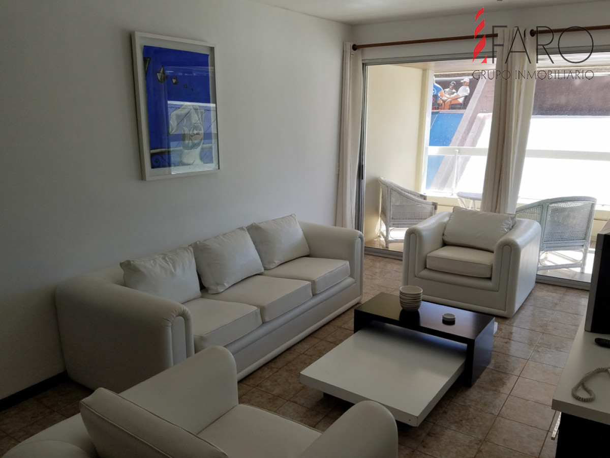 Apartamento en Mansa 3 dormitorios con terraza