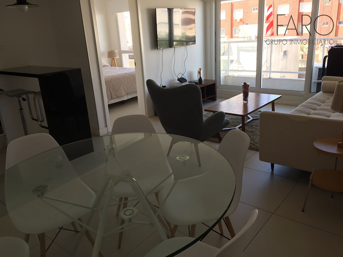 Apartamento en la Península 2 dormitorios con terraza