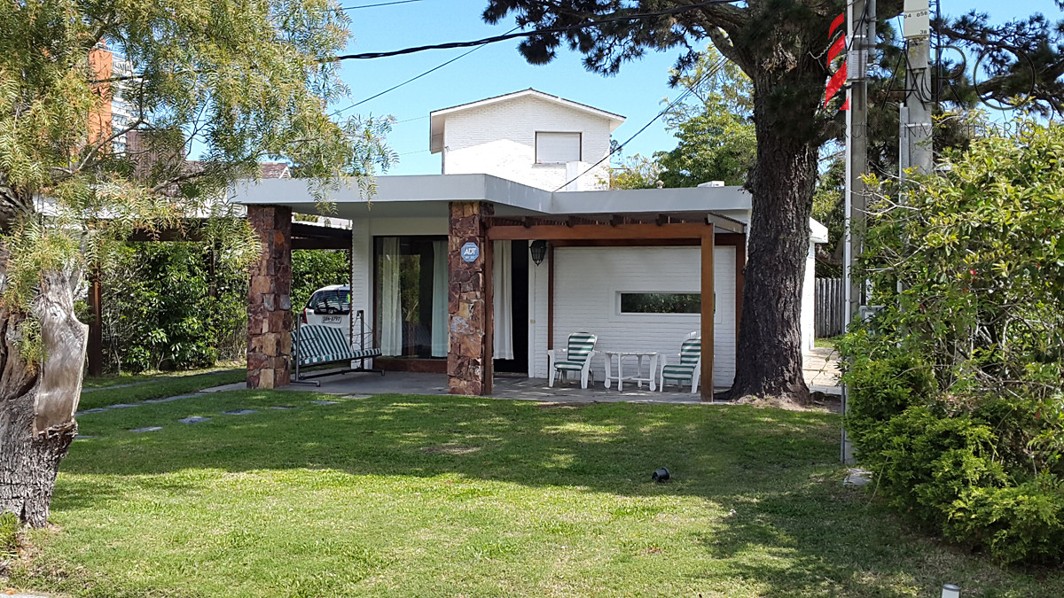 Casa en Mansa 4 dormitorios 3 baños con parrillero