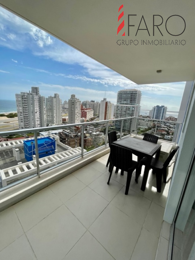 Apartamento en torre nueva con servicios. Vista al Mar