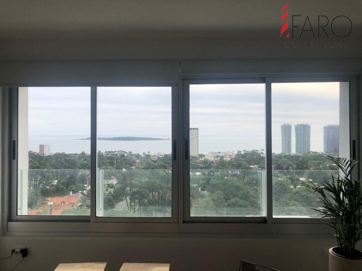 Apartamento en piso alto con hermosa vista a la mansa