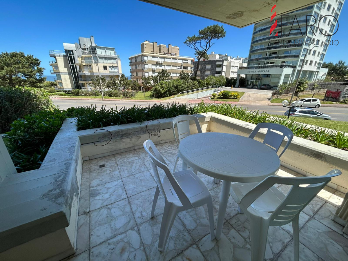 Apartamento en venta, primera línea.