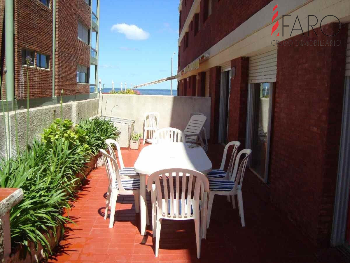 VENTA, Apartamento, 2 dormitorios, Península, Punta del Este, Uruguay