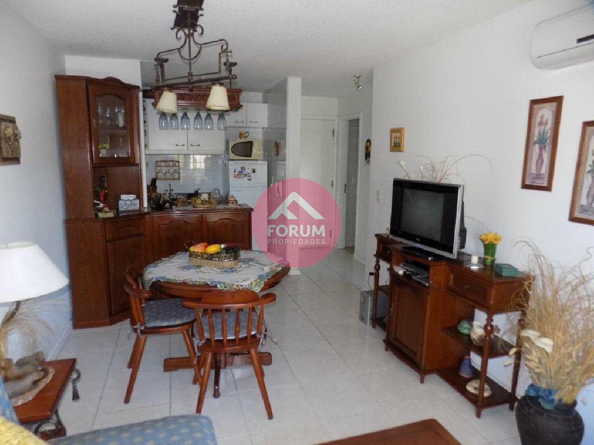 VENTA APARTAMENTO 1 DORMITORIO Y 1 BAÑO