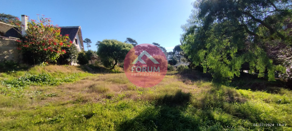 TERRENO PARA CONSTRUIR SU CASA EN ZONA RESIDENCIAL DE JARDINES DE CORDOBA