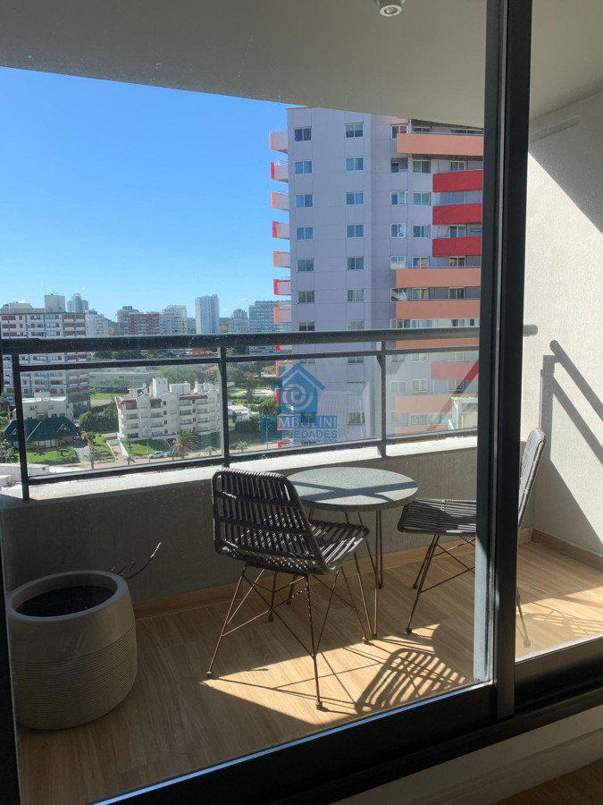 Departamento en venta de 2 dormitorios - PUNTA DEL ESTE